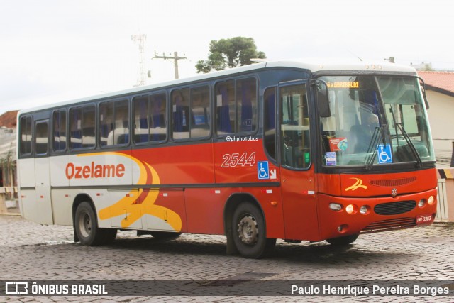 Ozelame Transportes 2544 na cidade de Bento Gonçalves, Rio Grande do Sul, Brasil, por Paulo Henrique Pereira Borges. Número da foto: #13032737.
