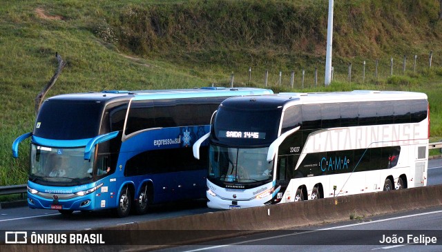 Auto Viação Catarinense 324337 na cidade de Canas, São Paulo, Brasil, por João Felipe. Número da foto: #13032958.