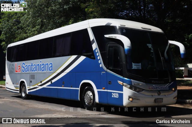 La Santaniana 21029 na cidade de Asunción, Paraguai, por Carlos Kircheim. Número da foto: #13032257.