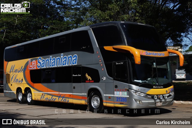 La Santaniana 21280 na cidade de Asunción, Paraguai, por Carlos Kircheim. Número da foto: #13032292.