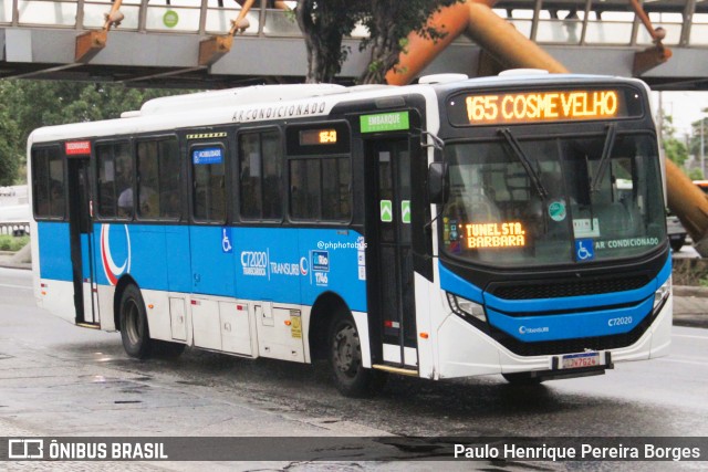 Transurb C72020 na cidade de Rio de Janeiro, Rio de Janeiro, Brasil, por Paulo Henrique Pereira Borges. Número da foto: #13035202.