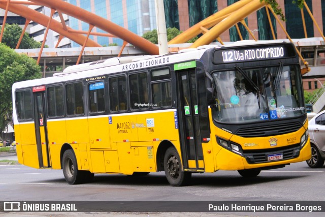 Real Auto Ônibus A41062 na cidade de Rio de Janeiro, Rio de Janeiro, Brasil, por Paulo Henrique Pereira Borges. Número da foto: #13037163.
