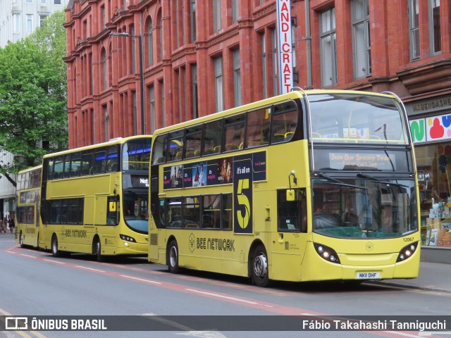 Stagecoach 12067 na cidade de Manchester, Greater Manchester, Inglaterra, por Fábio Takahashi Tanniguchi. Número da foto: #13037169.
