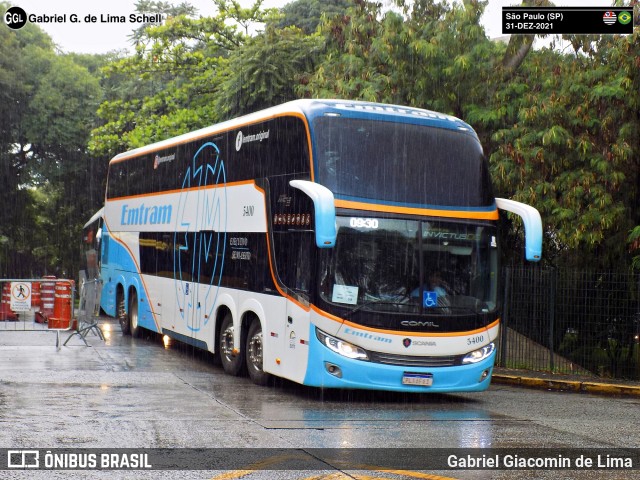Emtram 5400 na cidade de São Paulo, São Paulo, Brasil, por Gabriel Giacomin de Lima. Número da foto: #13040497.