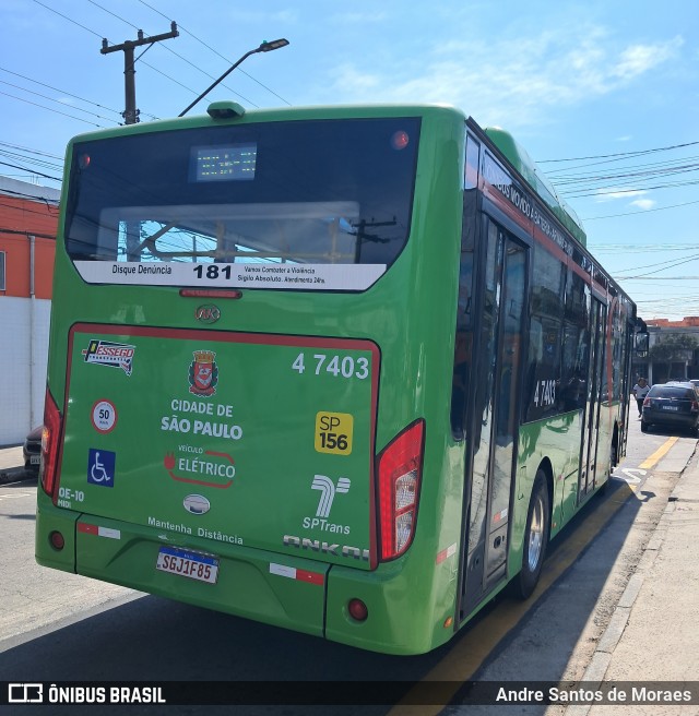 Pêssego Transportes 4 7403 na cidade de São Paulo, São Paulo, Brasil, por Andre Santos de Moraes. Número da foto: #13039540.