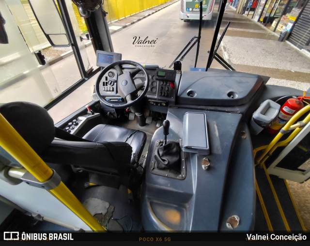 Pêssego Transportes 4 7573 na cidade de São Paulo, São Paulo, Brasil, por Valnei Conceição. Número da foto: #13040403.