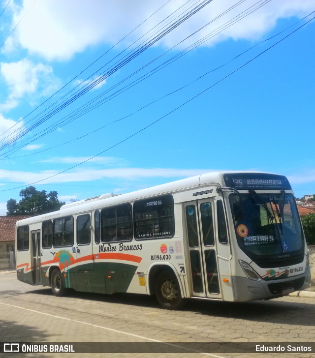 Viação Montes Brancos RJ 196.030 na cidade de Araruama, Rio de Janeiro, Brasil, por Eduardo Santos. Número da foto: #13039433.