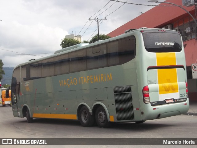 Viação Itapemirim 227 na cidade de Rio de Janeiro, Rio de Janeiro, Brasil, por Marcelo Horta. Número da foto: #13038393.