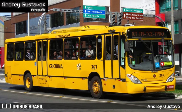 Auto Viação Critur 267 na cidade de Criciúma, Santa Catarina, Brasil, por Andrey Gustavo. Número da foto: #13037999.
