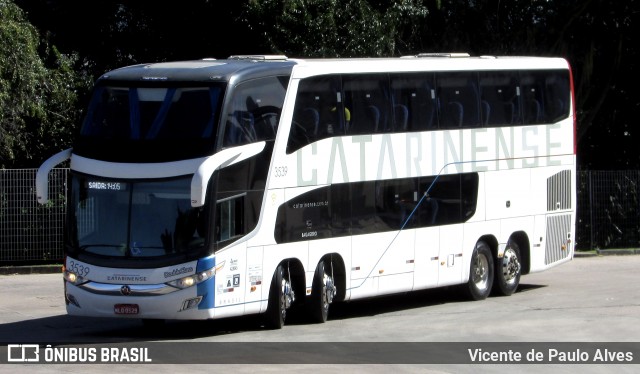 Auto Viação Catarinense 3539 na cidade de Curitiba, Paraná, Brasil, por Vicente de Paulo Alves. Número da foto: #13039040.