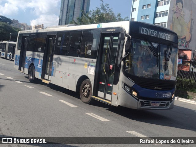 Sambaíba Transportes Urbanos 2 2142 na cidade de São Paulo, São Paulo, Brasil, por Rafael Lopes de Oliveira. Número da foto: #13038208.
