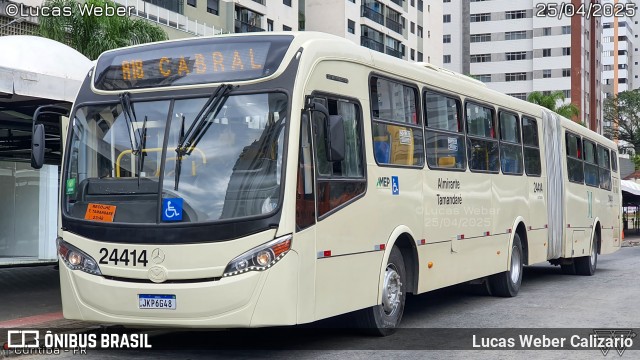 Viação Antonina 24414 na cidade de Curitiba, Paraná, Brasil, por Lucas Weber Calizario. Número da foto: #13038181.