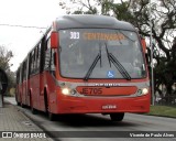 Expresso Azul JE705 na cidade de Curitiba, Paraná, Brasil, por Vicente de Paulo Alves. Número da foto: #13037823.
