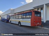 Ônibus Particulares 823 na cidade de Caruaru, Pernambuco, Brasil, por Lenilson da Silva Pessoa. Número da foto: #:id.