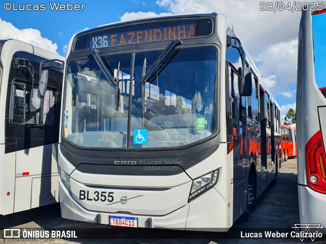 Transporte Coletivo Glória BL355 na cidade de Curitiba, Paraná, Brasil, por Lucas Weber Calizario. Número da foto: #13041693.