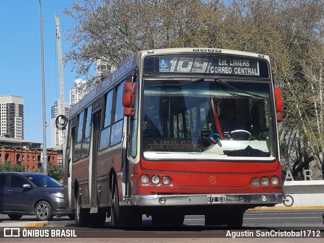 Transportes 9 de Julio 44 na cidade de Ciudad Autónoma de Buenos Aires, Argentina, por Agustin SanCristobal1712. Número da foto: #13041392.
