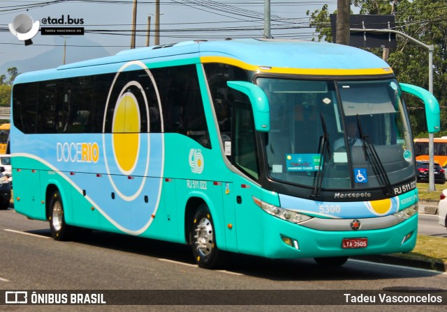 Doce Rio Fretamento e Turismo 5300 na cidade de Rio de Janeiro, Rio de Janeiro, Brasil, por Tadeu Vasconcelos. Número da foto: #13040703.