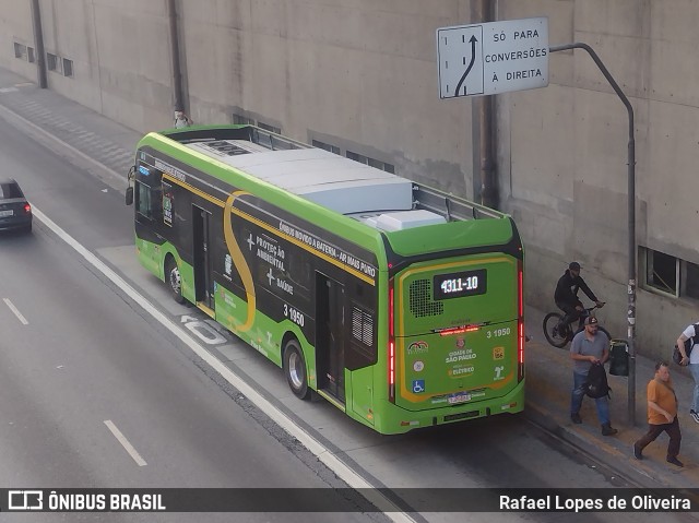 Viação Metrópole Paulista - Zona Leste 3 1950 na cidade de São Paulo, São Paulo, Brasil, por Rafael Lopes de Oliveira. Número da foto: #13046531.
