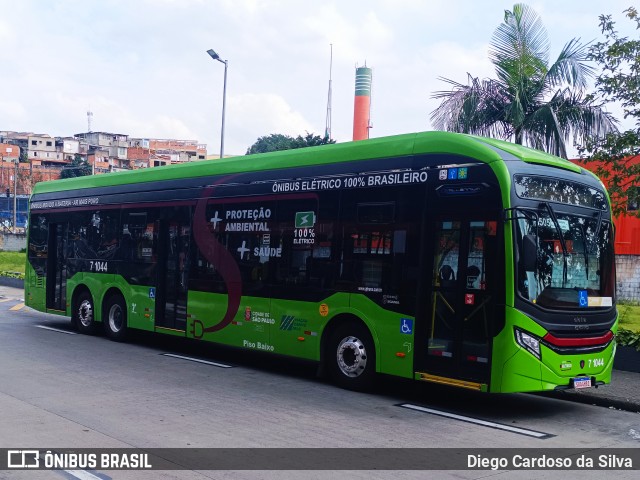 Viação Campo Belo 7 1044 na cidade de São Paulo, São Paulo, Brasil, por Diego Cardoso da Silva. Número da foto: #13045042.