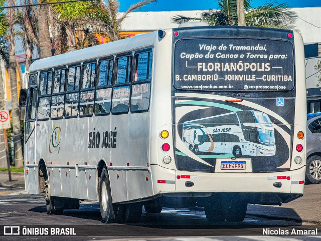 Expresso São José 154 na cidade de Xangri-lá, Rio Grande do Sul, Brasil, por Nicolas Amaral. Número da foto: #13045614.