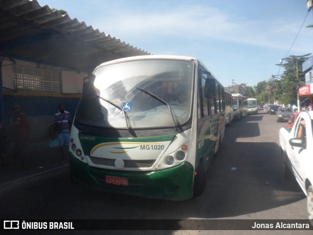 Transporte e Turismo Iluminada MG 1.020 na cidade de Magé, Rio de Janeiro, Brasil, por Jonas Alcantara. Número da foto: #13044078.