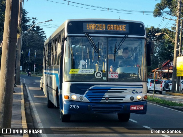 Citral Transporte e Turismo 2706 na cidade de Gramado, Rio Grande do Sul, Brasil, por Brenno Santos. Número da foto: #13046180.