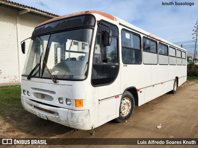 Ônibus Particulares 1017 na cidade de Rio Grande, Rio Grande do Sul, Brasil, por Luis Alfredo Soares Knuth. Número da foto: #13043529.