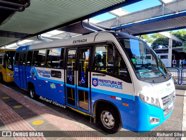 Canasvieiras Transportes 11737 na cidade de Florianópolis, Santa Catarina, Brasil, por Richard Silva. Número da foto: #13046770.
