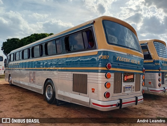 Ônibus Particulares 7387 na cidade de Artur Nogueira, São Paulo, Brasil, por André Leandro. Número da foto: #13046986.