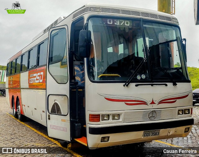 Ônibus Particulares O-370RSD na cidade de Jacareí, São Paulo, Brasil, por Cauan Ferreira. Número da foto: #13049580.