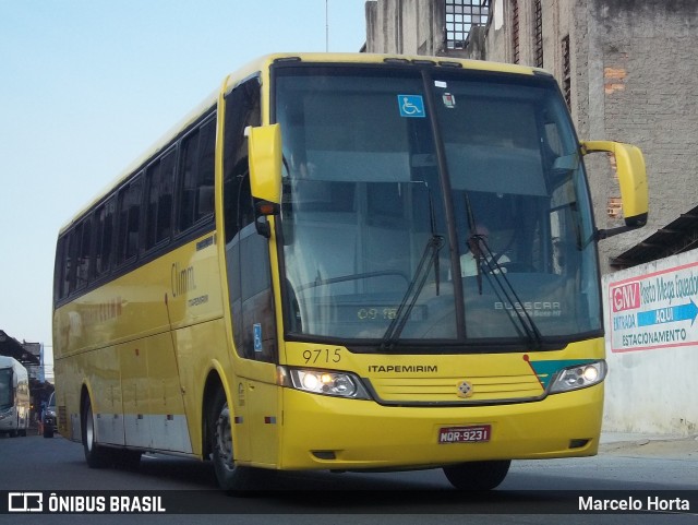 Viação Itapemirim 9715 na cidade de Rio de Janeiro, Rio de Janeiro, Brasil, por Marcelo Horta. Número da foto: #13048722.