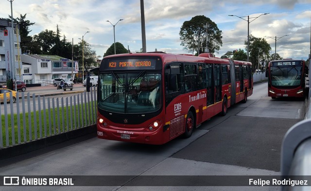 Gmóvil S.A.S. E305 na cidade de Bogotá, Colômbia, por Felipe Rodriguez. Número da foto: #13047581.