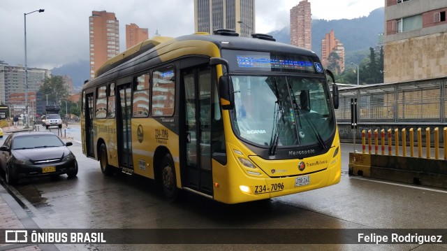 Emasivo S.A.S. Z34-7096 na cidade de Bogotá, Colômbia, por Felipe Rodriguez. Número da foto: #13049882.