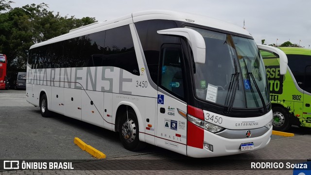 Auto Viação Catarinense 3450 na cidade de Penha, Santa Catarina, Brasil, por RODRIGO Souza. Número da foto: #13050426.