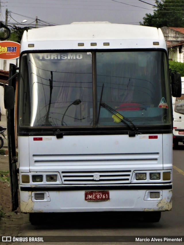 Ônibus Particulares 8761 na cidade de Feira de Santana, Bahia, Brasil, por Marcio Alves Pimentel. Número da foto: #13052747.