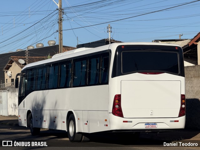 Ibistur Transportes e Turismo 1930 na cidade de Catalão, Goiás, Brasil, por Daniel Teodoro. Número da foto: #13050803.