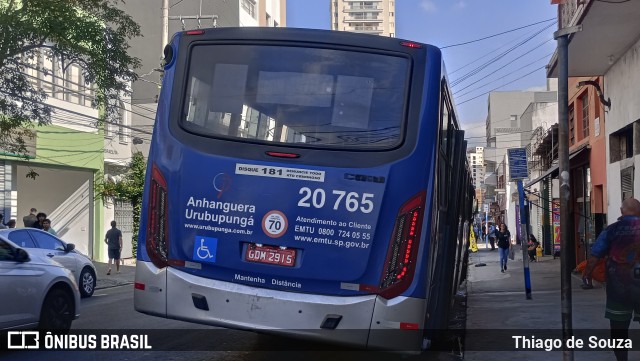 Auto Viação Urubupungá 20.765 na cidade de São Paulo, São Paulo, Brasil, por Thiago de Souza. Número da foto: #13051683.