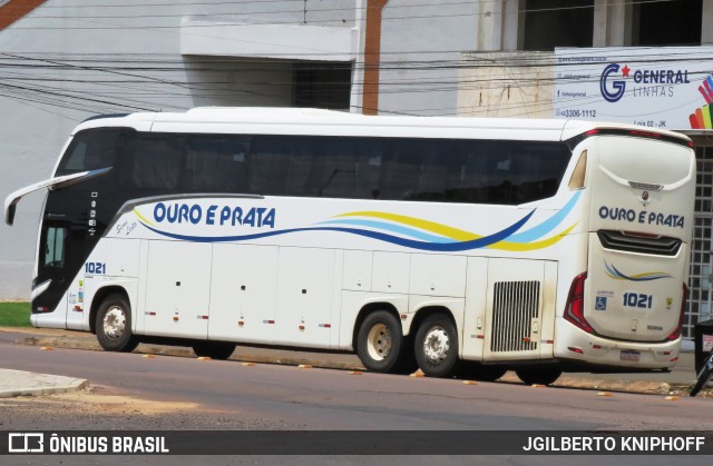 Viação Ouro e Prata 1021 na cidade de Cascavel, Paraná, Brasil, por JGILBERTO KNIPHOFF. Número da foto: #13051531.