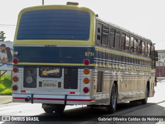 Ônibus Particulares 6754 na cidade de Artur Nogueira, São Paulo, Brasil, por Gabriel Oliveira Caldas da Nobrega. Número da foto: #13053247.