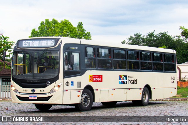 LDL Turismo C-220 na cidade de Indaial, Santa Catarina, Brasil, por Diego Lip. Número da foto: #13054210.