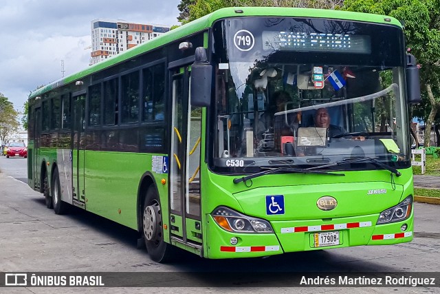 Autotransportes Raro 719 na cidade de San José, San Isidro, Heredia, Costa Rica, por Andrés Martínez Rodríguez. Número da foto: #13054887.