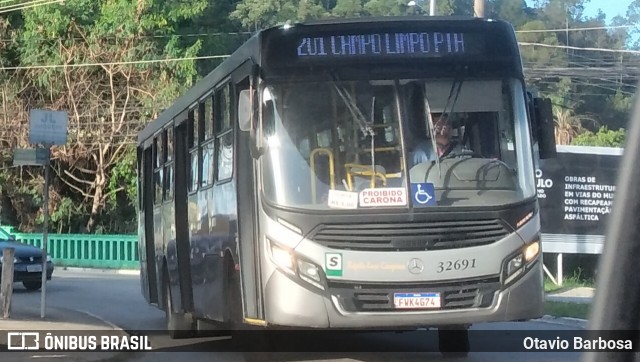 Rápido Campinas 32691 na cidade de Campo Limpo Paulista, São Paulo, Brasil, por Otavio Barbosa. Número da foto: #13056171.