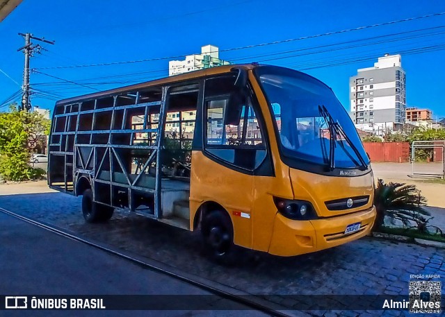 Ônibus Particulares 2601 na cidade de Indaial, Santa Catarina, Brasil, por Almir Alves. Número da foto: #13008809.