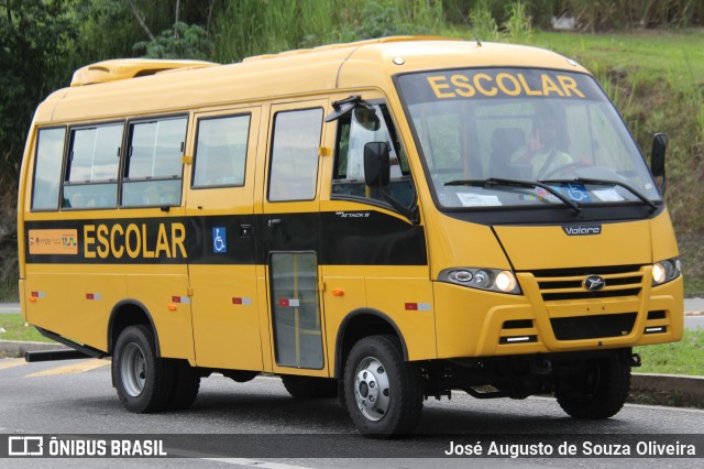 Escolares ATTACK na cidade de Barra do Piraí, Rio de Janeiro, Brasil, por José Augusto de Souza Oliveira. Número da foto: #13010445.