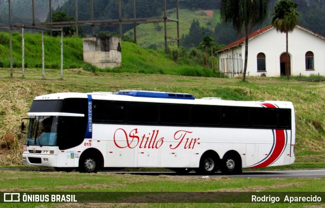 Stillo Tur 015 na cidade de Aparecida, São Paulo, Brasil, por Rodrigo  Aparecido. Número da foto: #13009798.