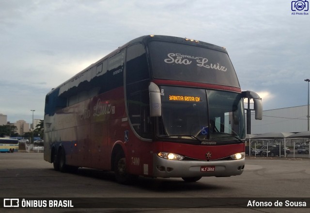 Expresso São Luiz 7400 na cidade de Goiânia, Goiás, Brasil, por Afonso de Sousa. Número da foto: #13010144.