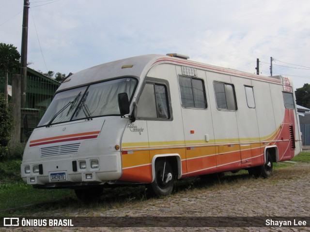 Motorhomes 9170 na cidade de Viamão, Rio Grande do Sul, Brasil, por Shayan Lee. Número da foto: #13010883.