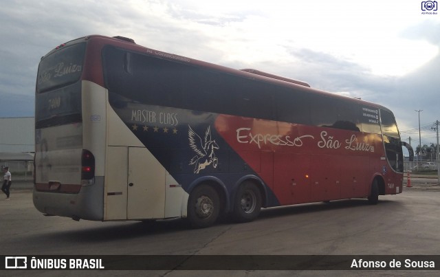 Expresso São Luiz 7400 na cidade de Goiânia, Goiás, Brasil, por Afonso de Sousa. Número da foto: #13010147.