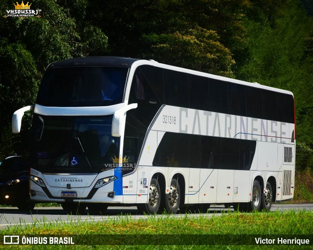 Auto Viação Catarinense 321318 na cidade de Petrópolis, Rio de Janeiro, Brasil, por Victor Henrique. Número da foto: #13010577.