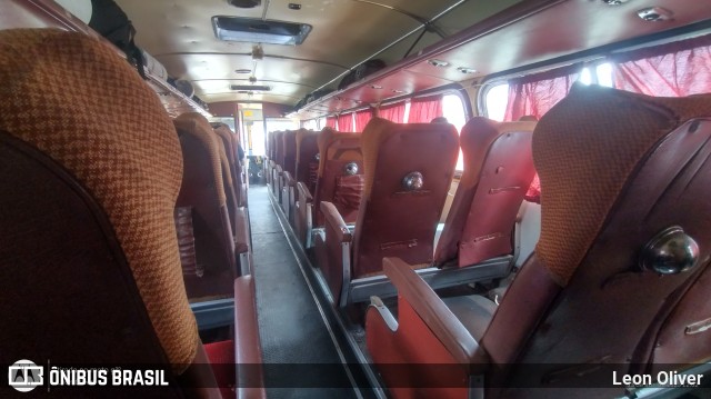 Ônibus Particulares 7460 na cidade de Caruaru, Pernambuco, Brasil, por Leon Oliver. Número da foto: #13009301.